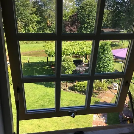 Apartamento Chaamse Bossen Met Tuin *